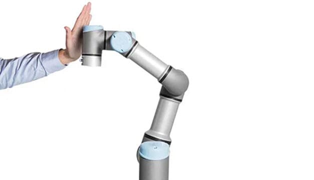 The Role of Cobots in Enhancing Supply Chain Efficiency