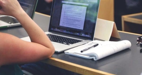 Distractions are sometimes good for learning