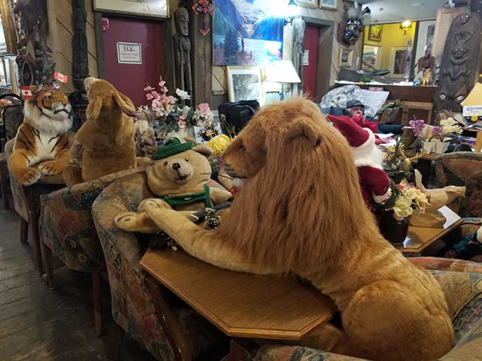 Stuffed-toys-at-Hotel-Ymir • Troy Media