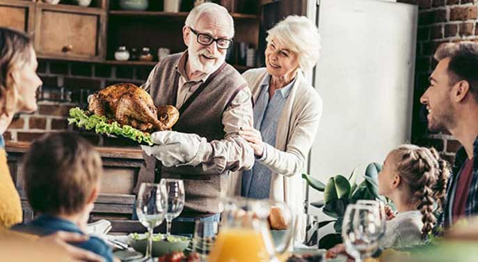 The Best Ways to Spend Thanksgiving with Aging Loved Ones