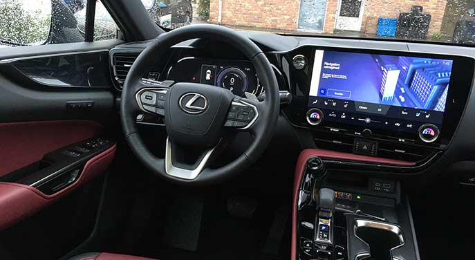Lexus350h interior