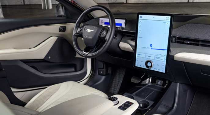 Mustang-Mach-interior