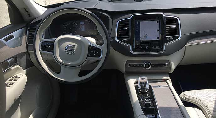 Volvo XC 90 interior