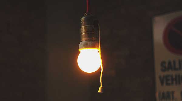 Light bulb light switch