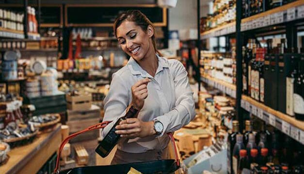 Is Manitoba’s liquor monopoly on its last dregs?