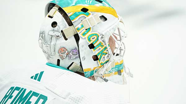 The NHL’s “Everyone wears the ribbon” charade continues The NHL’s “Everyone wears the ribbon” charade continues