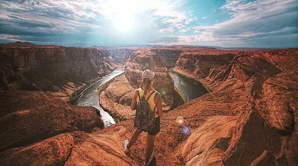 Hiking the Grand Canyon unveils unparalleled beauty