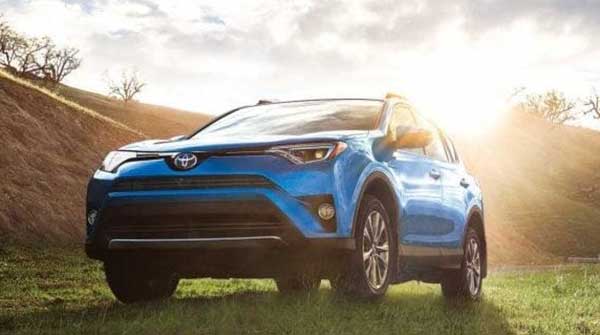 No wonder the 2018 Toyota RAV4 AWD XLE was so popular