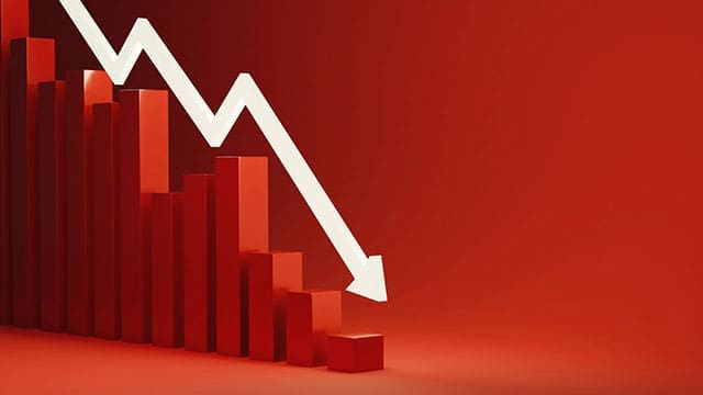Arrow-economic-decline • Troy Media trudeau canada economic decline