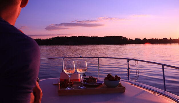 Why a DC Brunch Cruise is the Perfect Experiential Gift