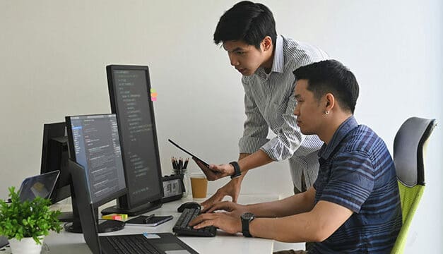 Choosing the Right Software for Tracking Employee Training Metrics