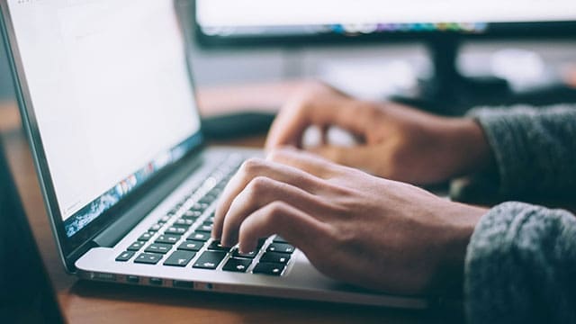 Tech-computer-laptop • Troy Media Many job seekers think cover letters are outdated—but recruiters disagree. Learn the real impact of a strong cover letter in today’s market