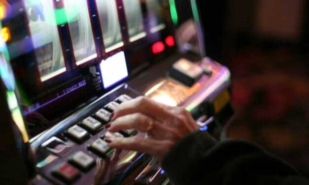 Comparing Luck and Strategy in Slots Online