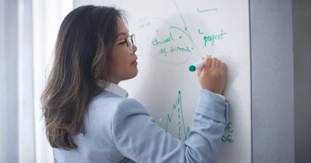 Practical decarbonization strategies for your business. Learn how adopting renewable energy cuts carbon emissions and drives economic growth
