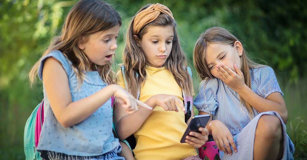 Canada’s proposed social media ban for minors is a misguided policy. Discover why this government strategy will fail to improve safety and online habits.