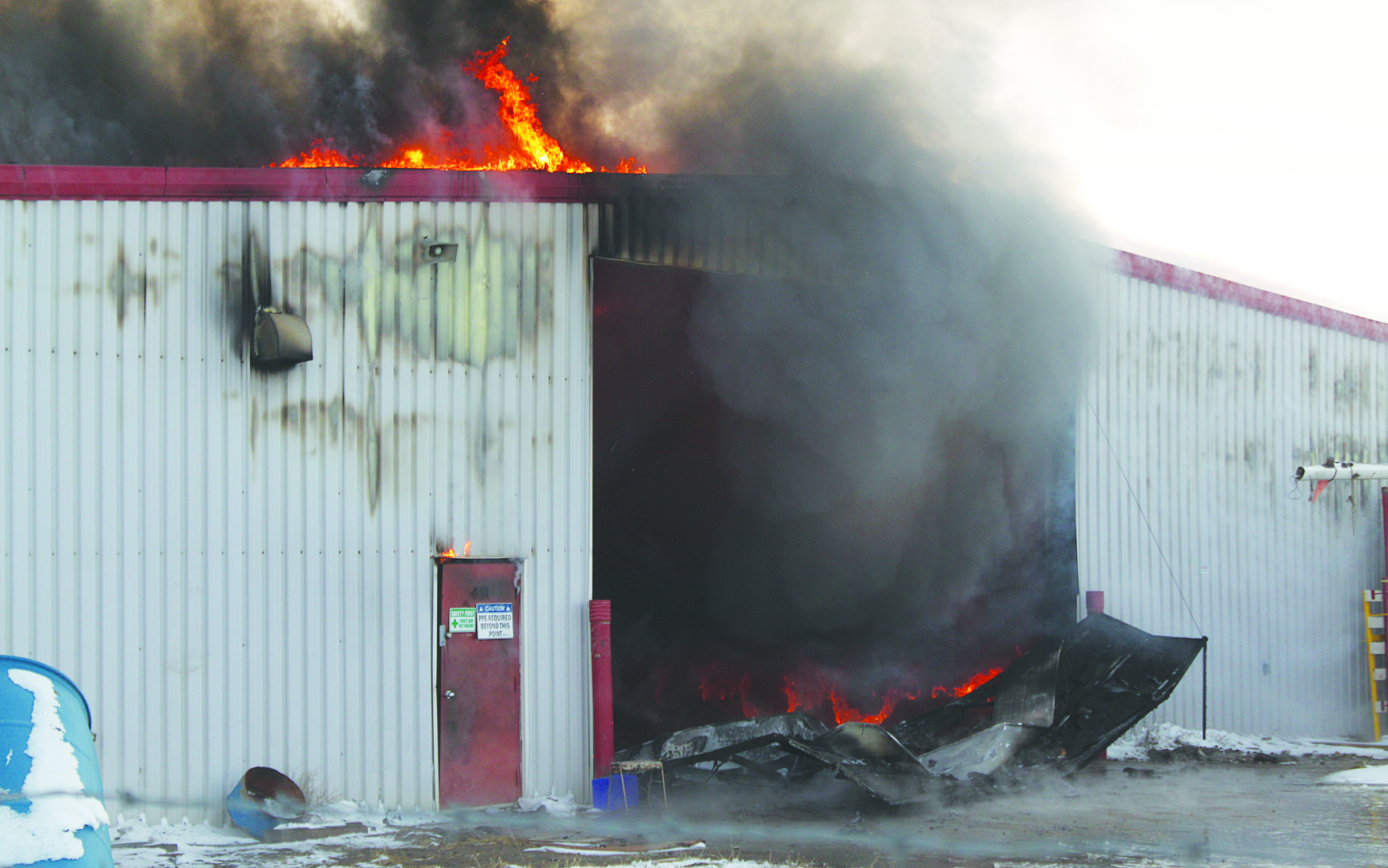 Fire destroys building in industrial area